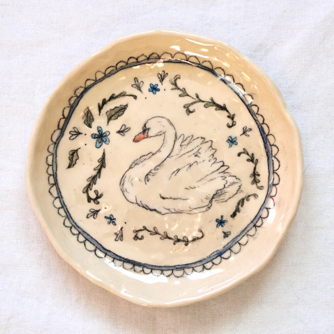 Floral Swan With Lace Border Dish