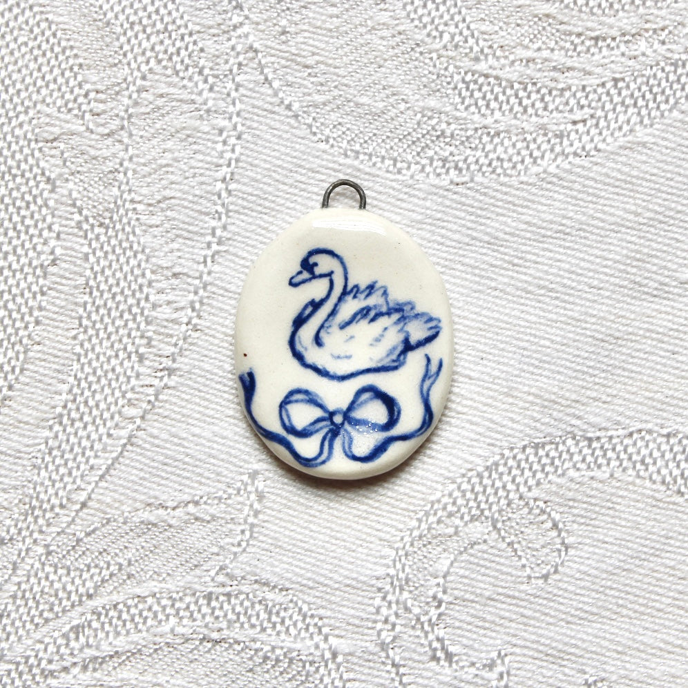 Swan With Bow Charm