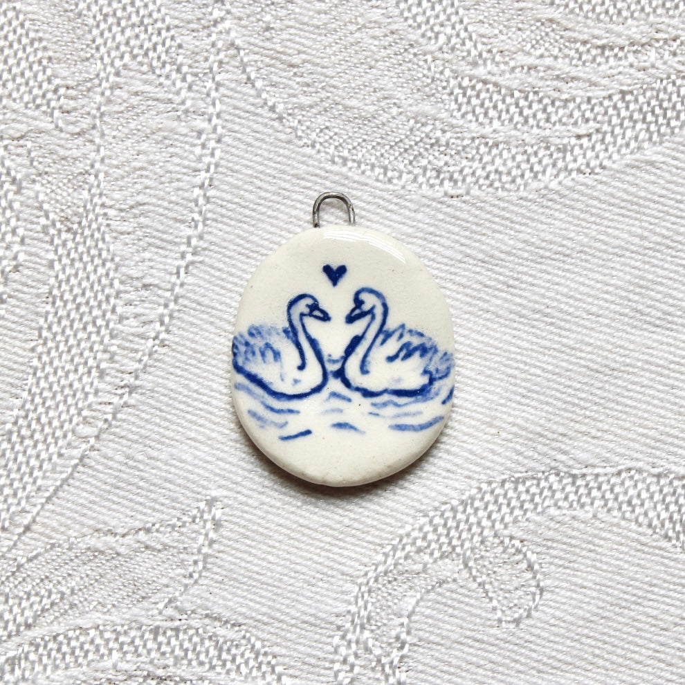 Lover Swans Charm