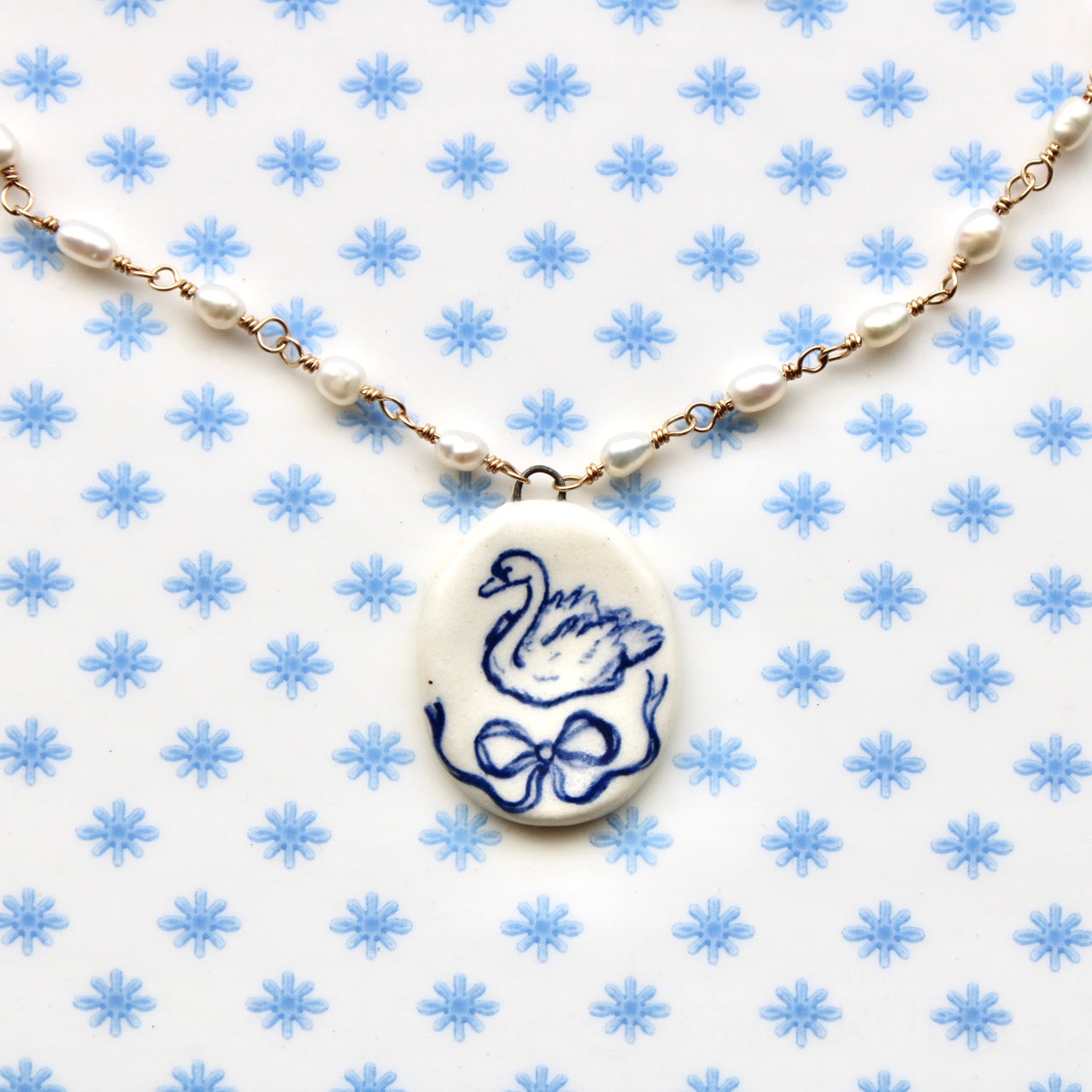 Beaded Chain Swan Necklace in Gold