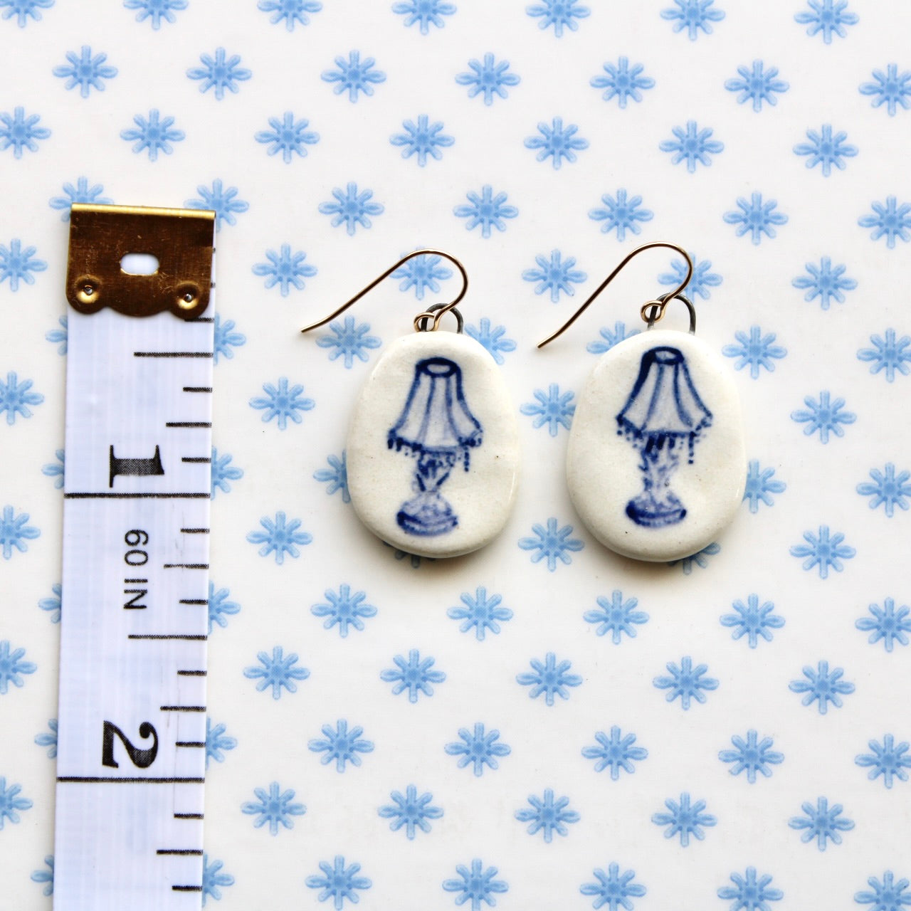 Lamp Earrings in Gold