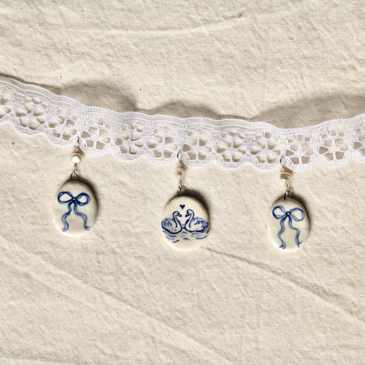 Lover Swans And Bows Lace Choker Necklace