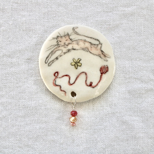 Cat With Yarn Beaded Magnet