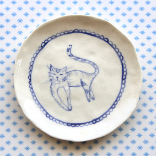Cat With Lace Dish