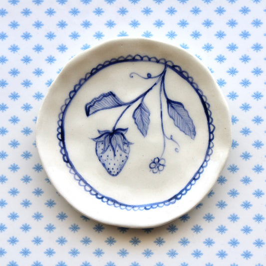 Strawberry Vine Dish