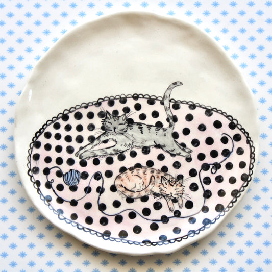 Polka-Dot Cat Plate