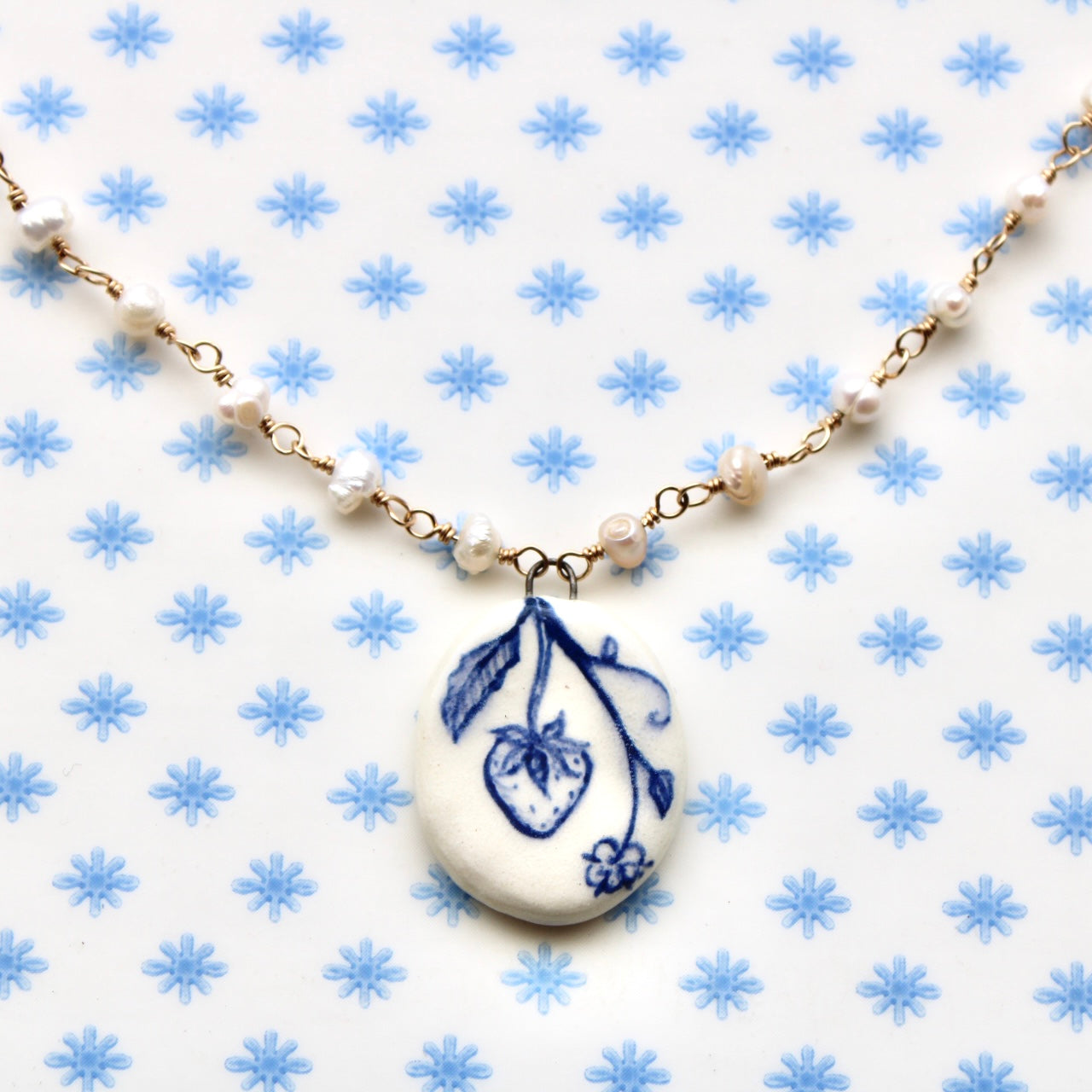 Beaded Chain Strawberry Vine Necklace in Gold