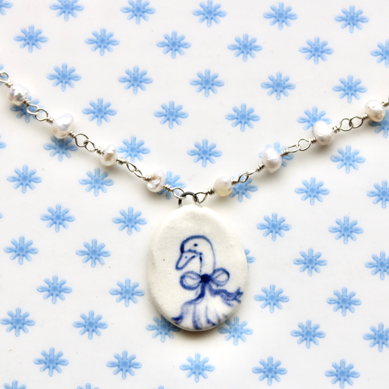 Beaded Chain Goose With Bow Necklace in Silver