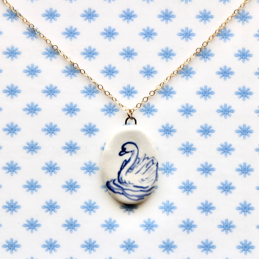 Swan Necklace in Gold