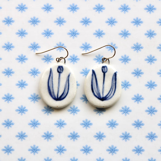 Tulip Earrings in Gold