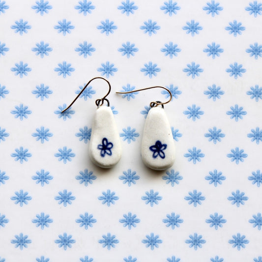 Flower Earrings in Gold