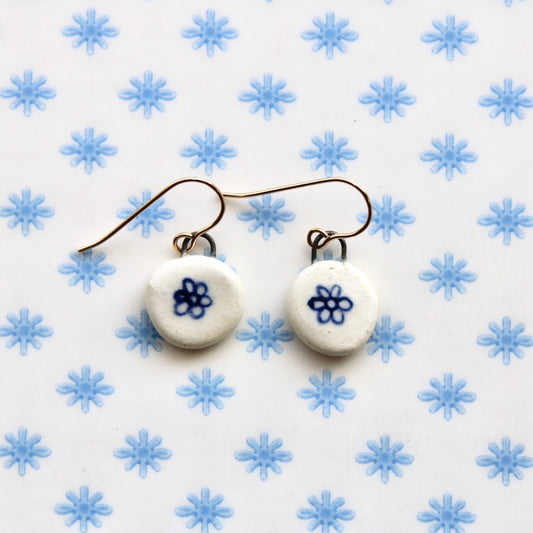 Flower Earrings in Gold