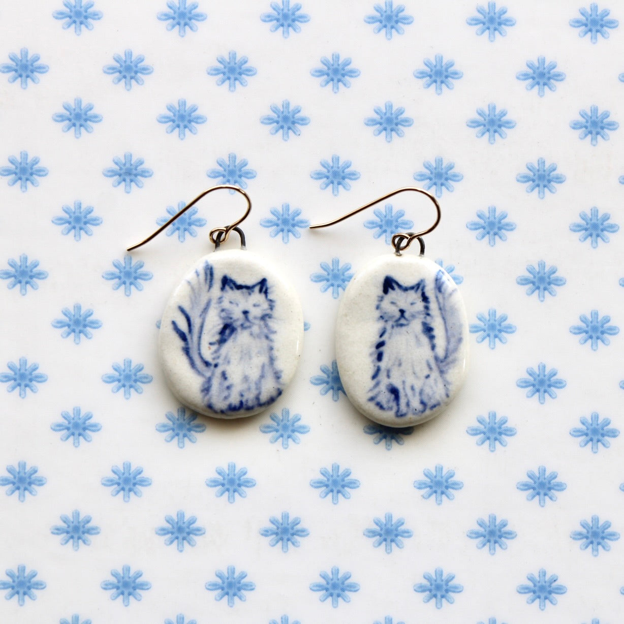 Cat Earrings in Gold