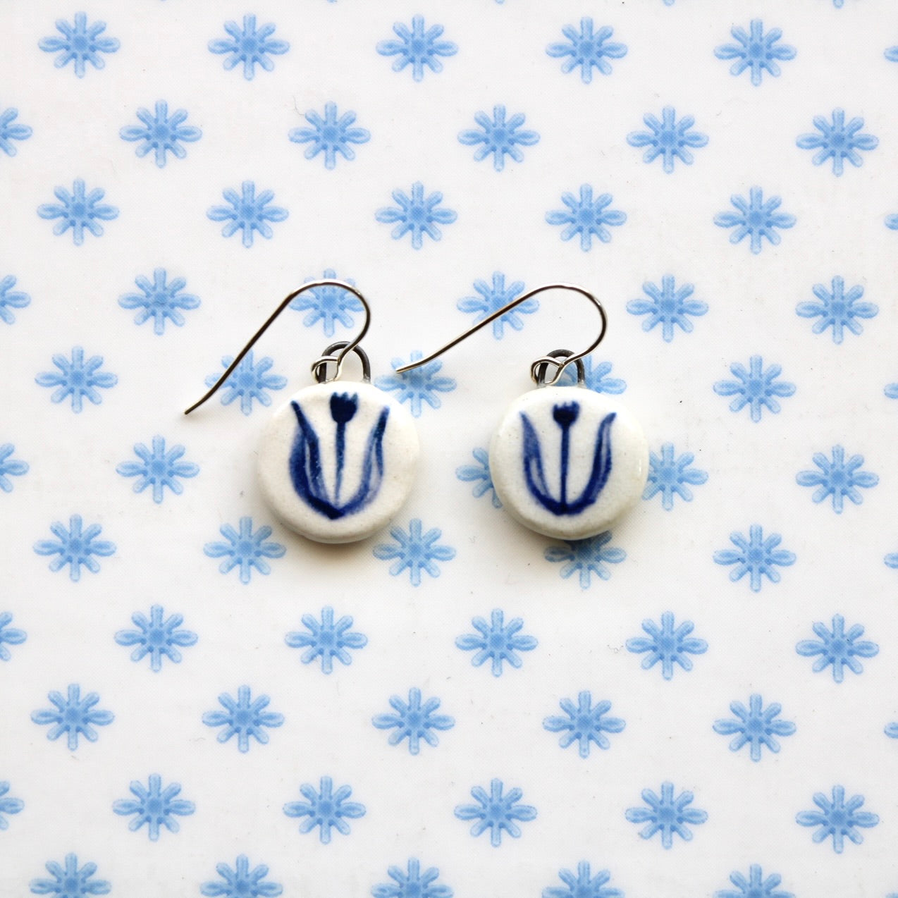 Tulip Earrings in Silver