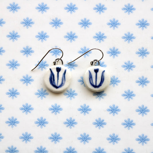 Tulip Earrings in Silver