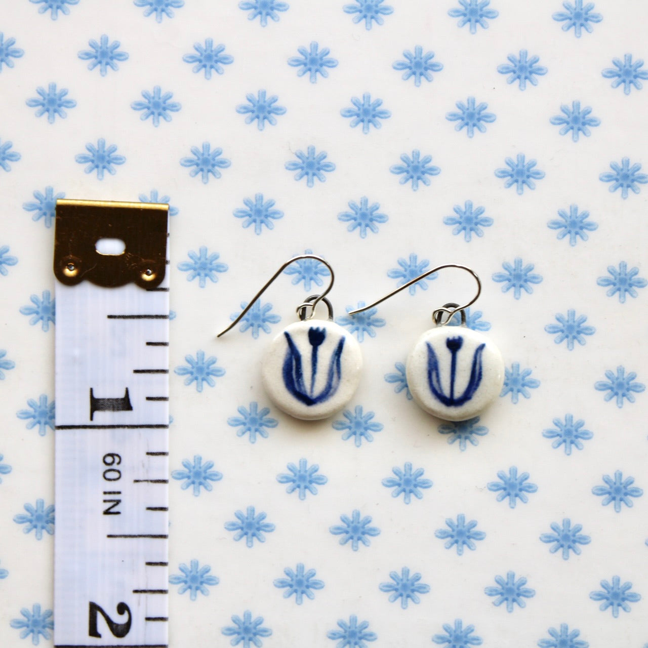 Tulip Earrings in Silver