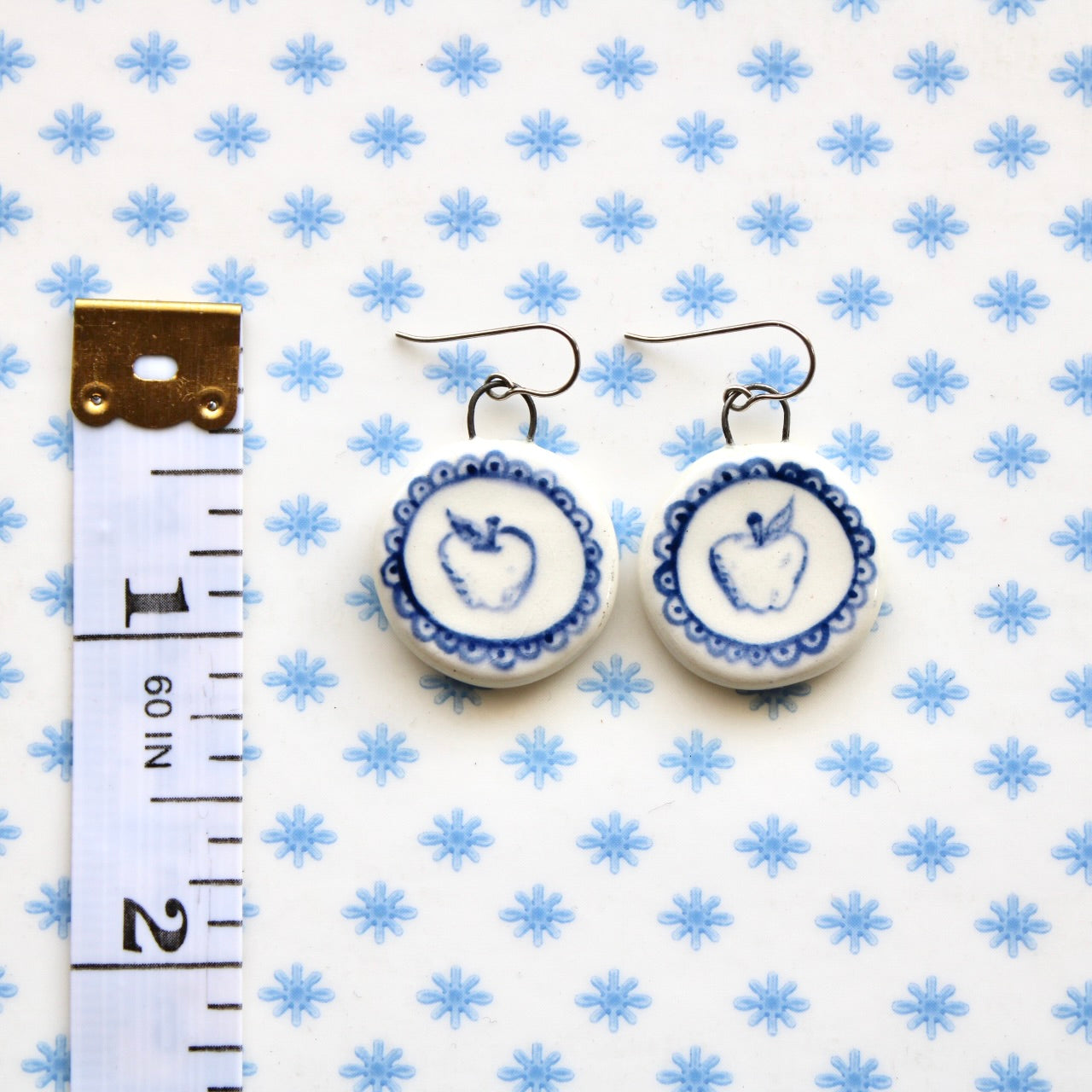 Apple in Lace Earrings in Silver