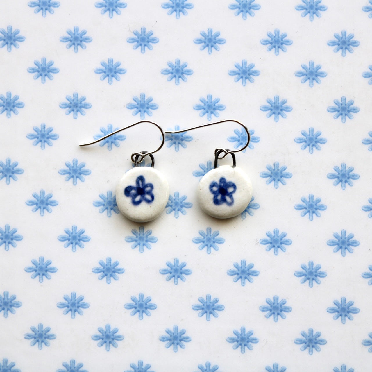 Flower Earrings in Silver