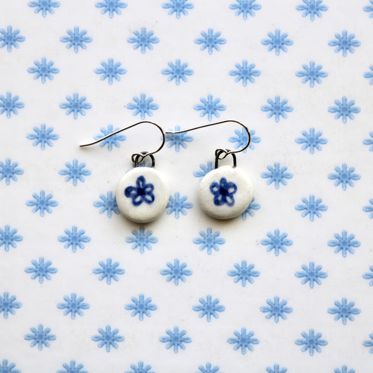 Flower Earrings in Silver