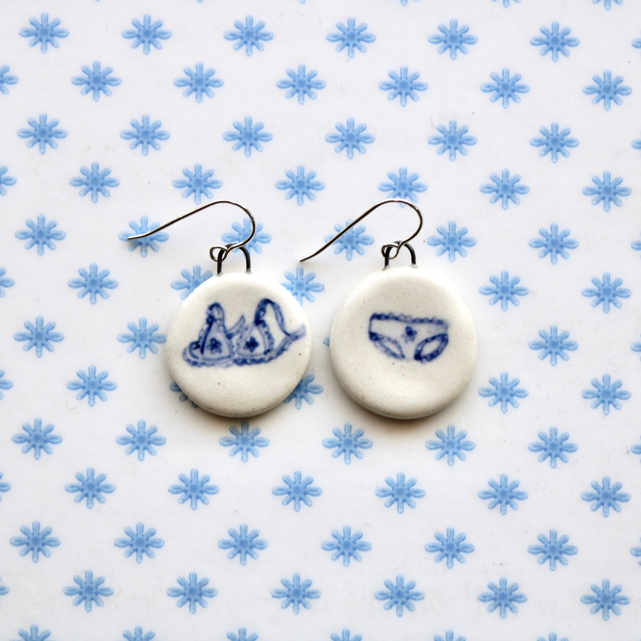 Laundry Earrings in Silver