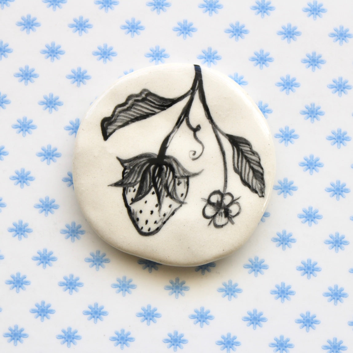 Strawberry Vine Magnet