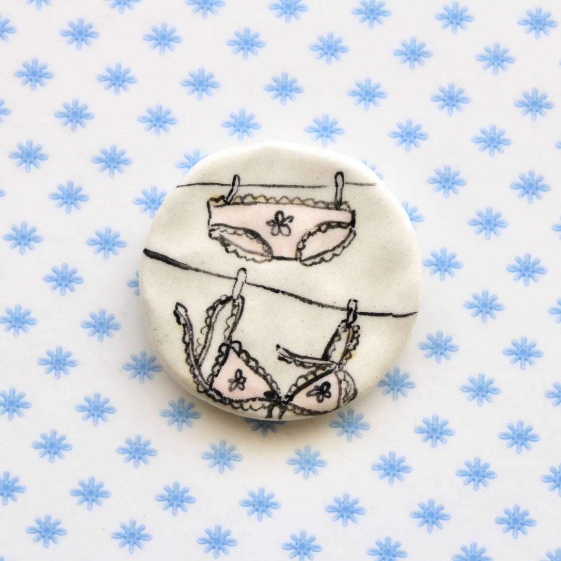 Laundry Magnet in Color