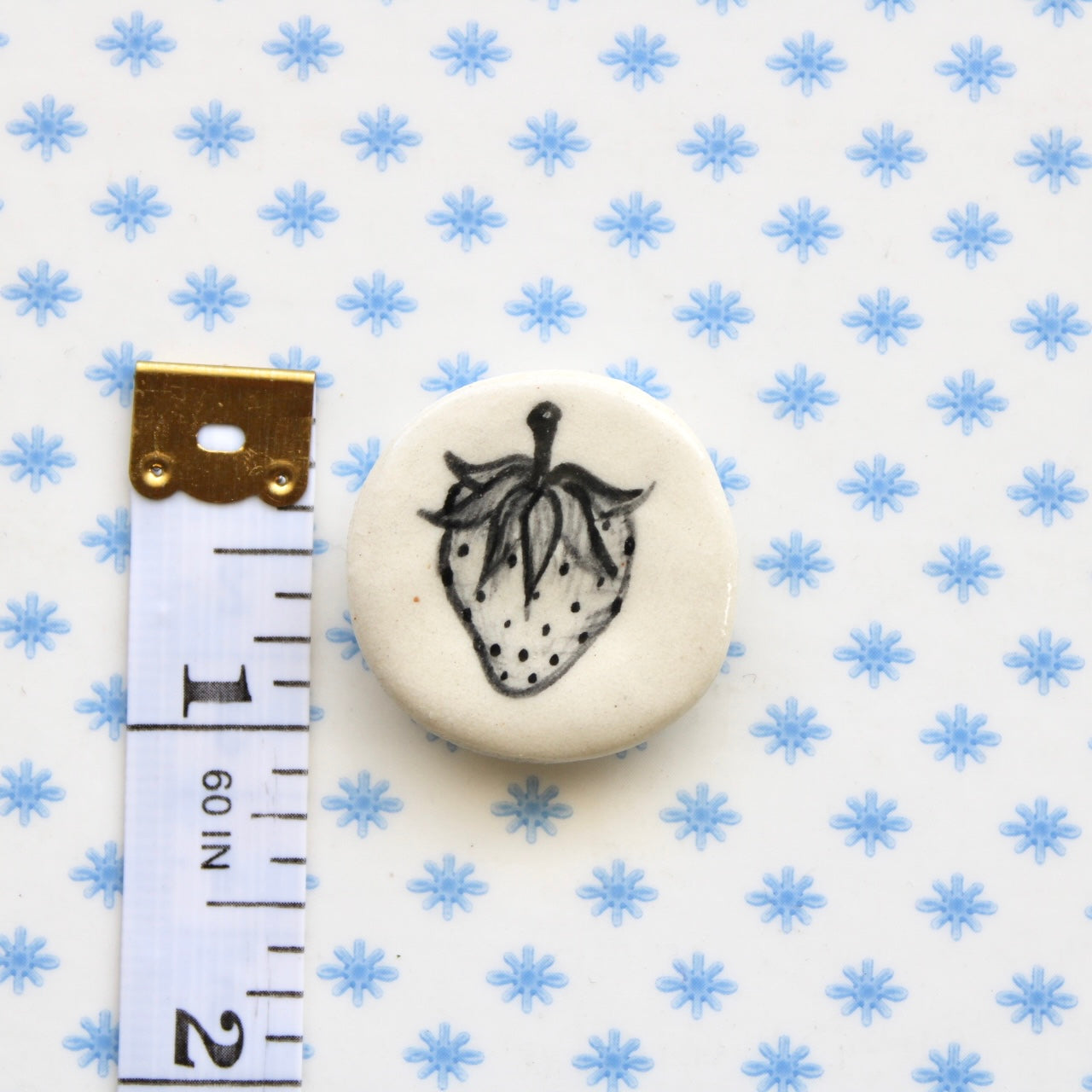 Strawberry Magnet in Black
