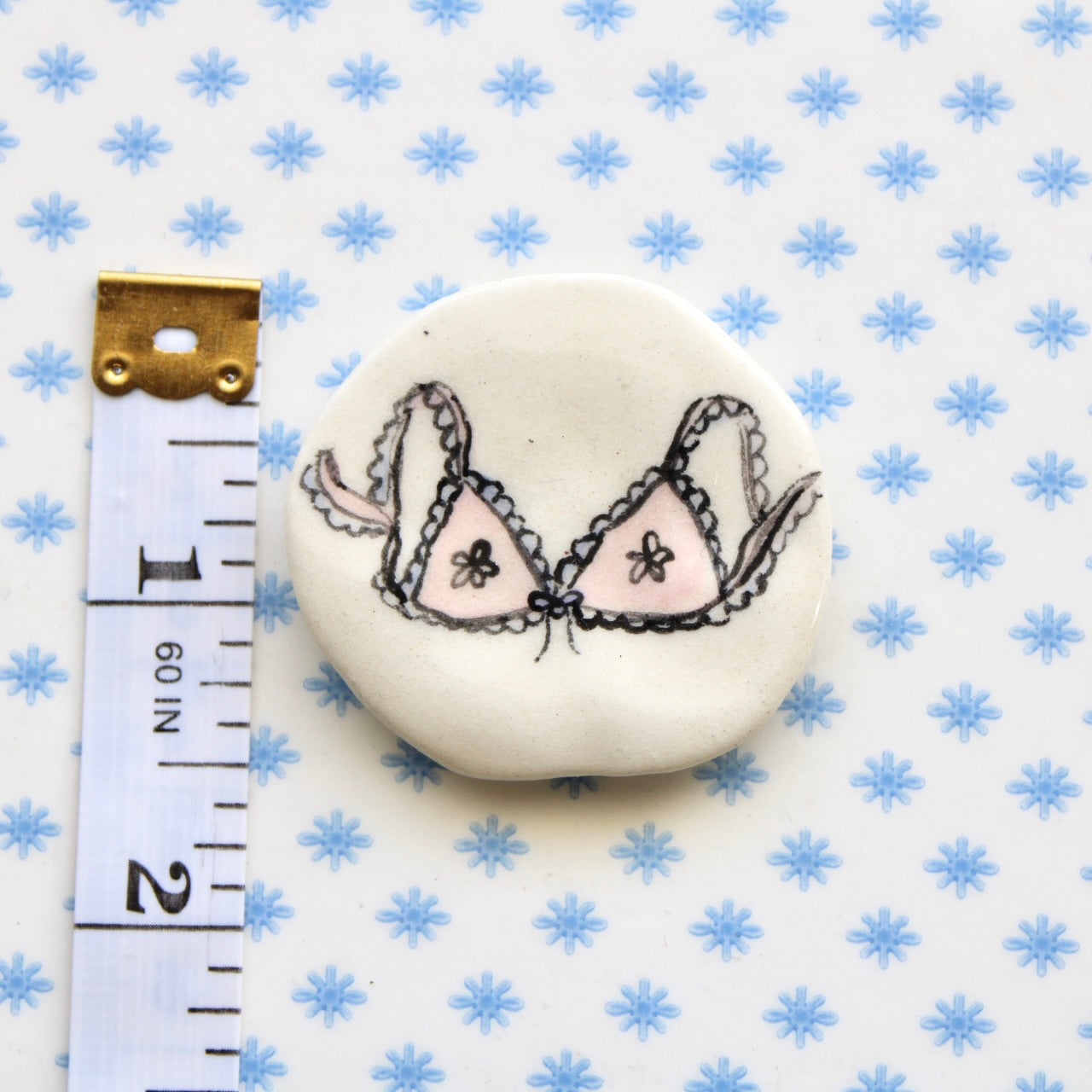 Bralette Magnet