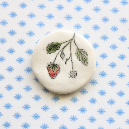 Strawberry Vine Magnet