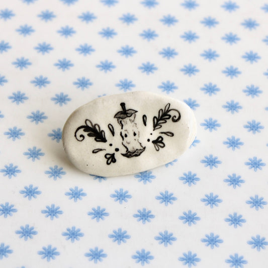 Apple Core Brooch in Black